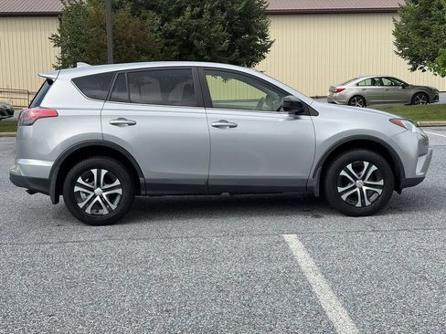Used 2018 Toyota RAV4 LE w/ All Weather Liner Package AWD/4WD image 8