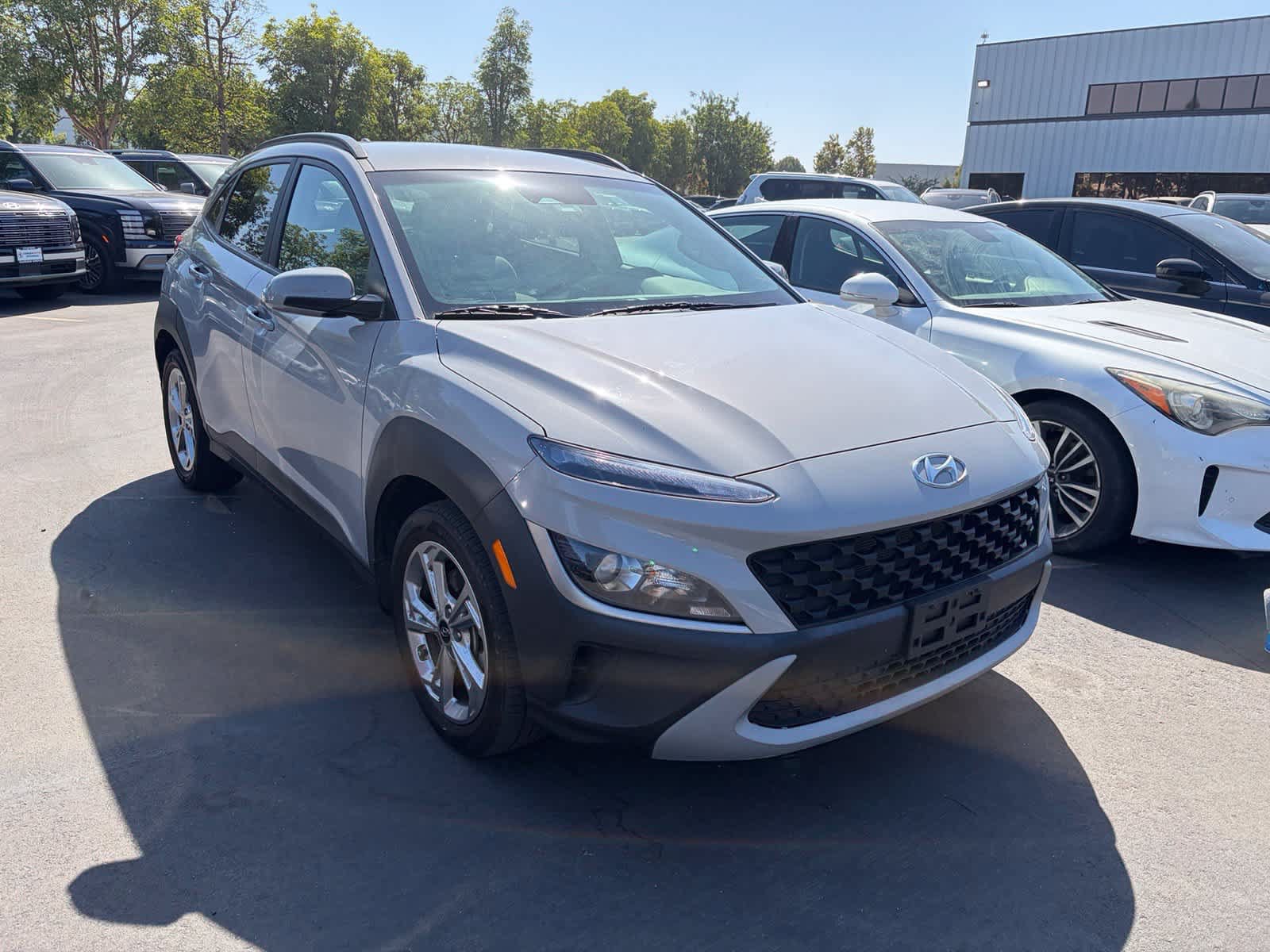 Used 2023 Hyundai Kona SEL AWD/4WD image 2