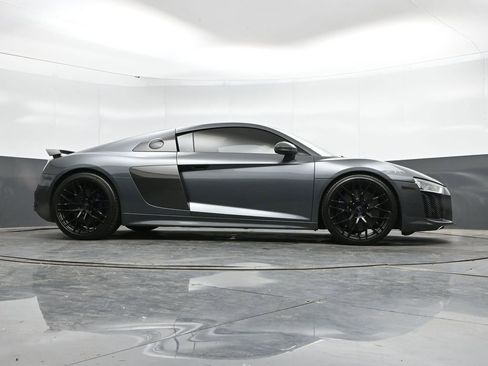 Used 2017 Audi R8 V10 plus AWD/4WD image 41