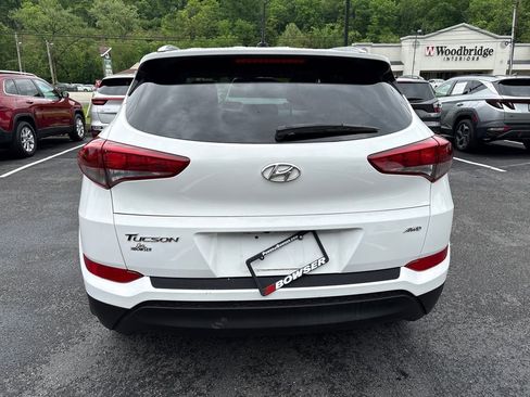 Used 2017 Hyundai Tucson SE AWD/4WD image 4