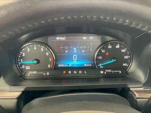 Used 2021 Ford Explorer Limited w/ Equipment Group 301A image 25