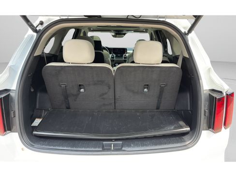 Used 2022 Kia Sorento EX w/ Panoramic Sunroof Package FWD image 29