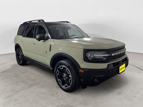 Used 2025 Ford Bronco Sport Outer Banks w/ Outer Banks Tech Package+ AWD/4WD image 7