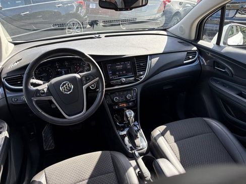 Certified 2022 Buick Encore Preferred image 20