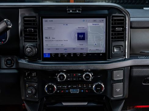 Used 2025 Ford F250 Platinum AWD/4WD image 21