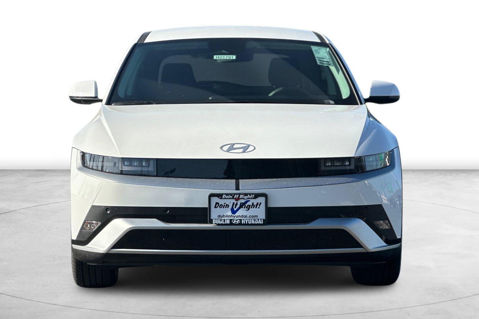 New 2026 Hyundai Ioniq 5 SE AWD/4WD image 10