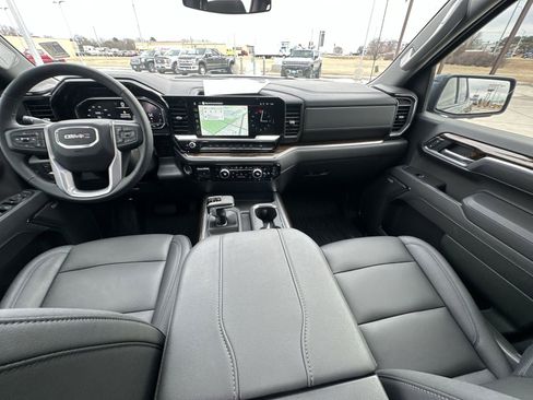 Used 2025 GMC Sierra 1500 Elevation w/ Elevation Premium Package image 21