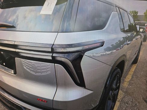 Used 2026 Chevrolet Traverse RS AWD/4WD image 3