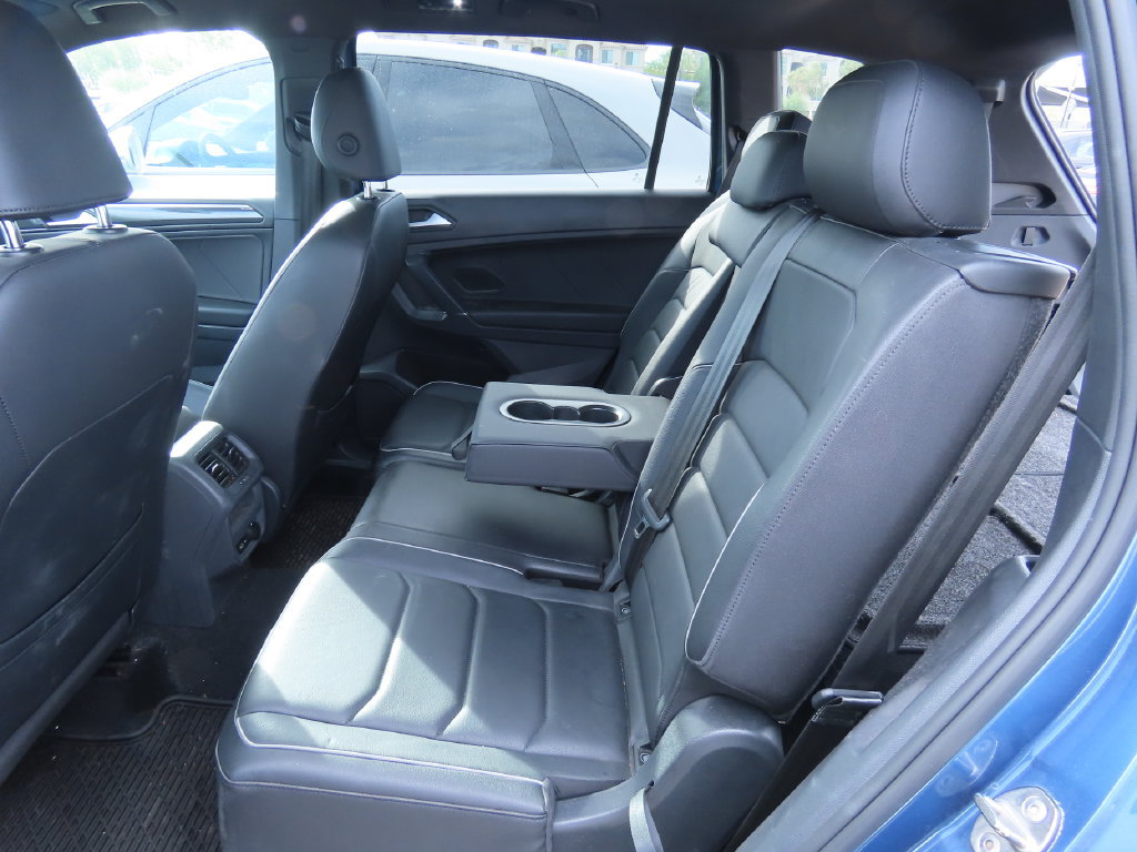 Used 2020 Volkswagen Tiguan SEL Premium R-Line AWD/4WD image 11
