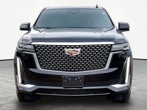 Used 2023 Cadillac Escalade Premium Luxury w/ Performance Package image 2