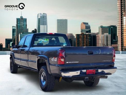 Used 2003 Chevrolet Silverado 2500 LS w/ Skid Plate Package AWD/4WD image 3