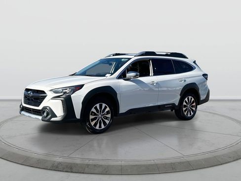 Used 2025 Subaru Outback Touring XT AWD/4WD image 4