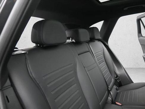 Certified 2026 Mercedes-Benz GLC 300 4MATIC image 24