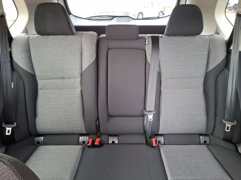 Used 2023 Nissan Rogue SV image 19