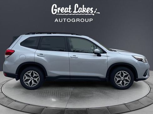 Used 2024 Subaru Forester Premium AWD/4WD image 6