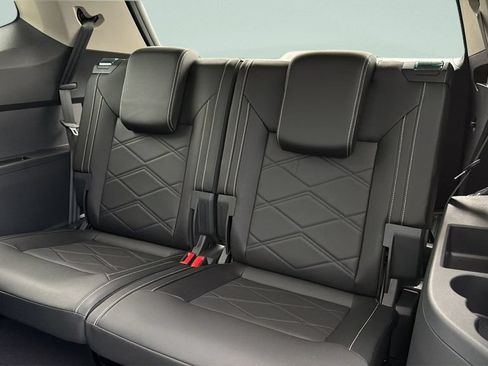 New 2026 Volkswagen Atlas SE FWD image 28