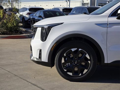 New 2026 Kia Sorento S image 10