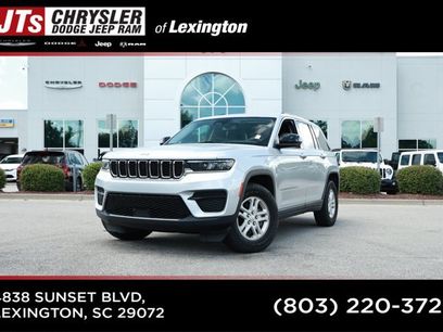 Used 2023 Jeep Grand Cherokee Laredo