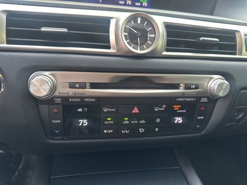 Used 2016 Lexus GS 200t image 18