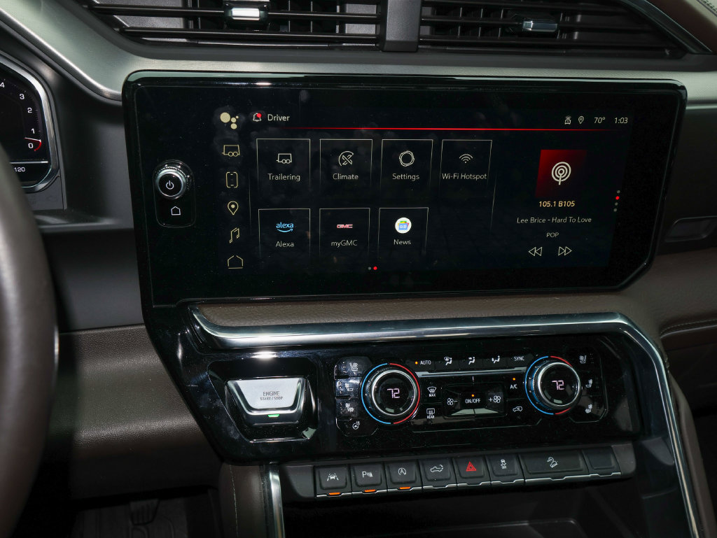 Used 2025 GMC Sierra 1500 Denali AWD/4WD image 18
