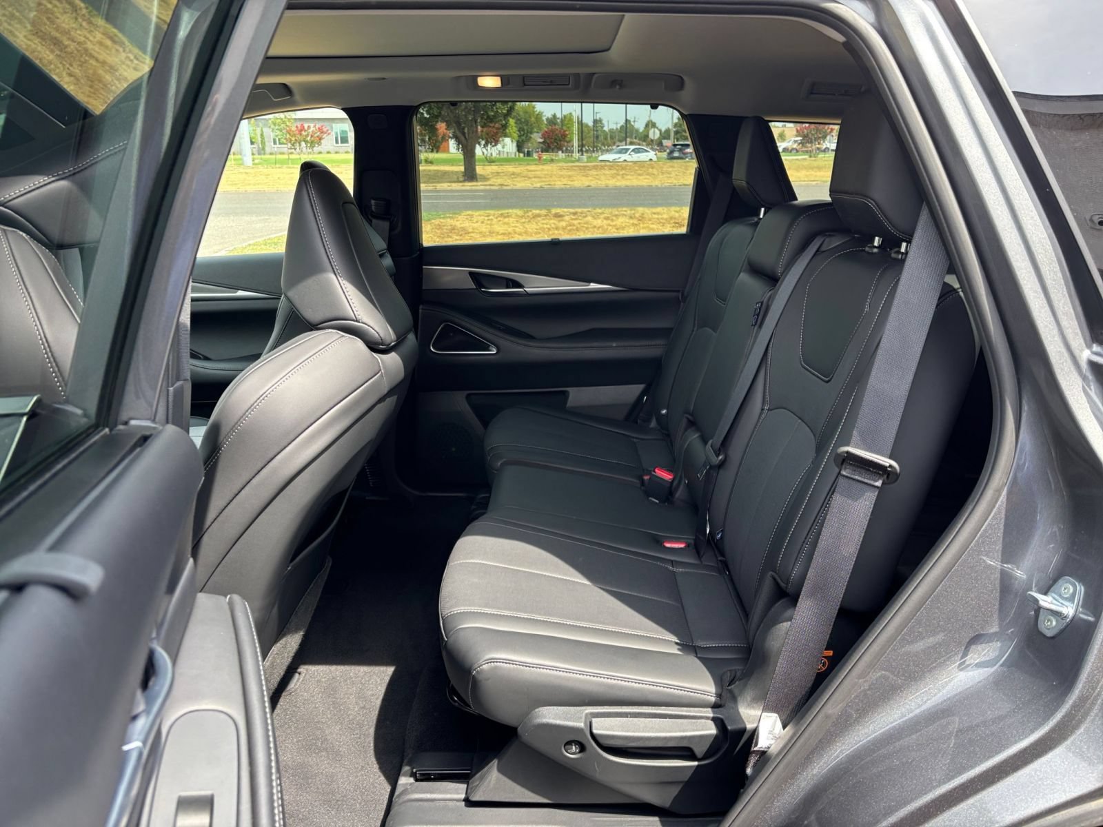 Used 2026 INFINITI QX60 Luxe FWD image 28