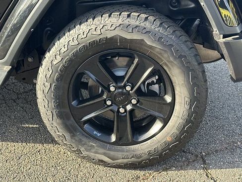 Certified 2023 Jeep Wrangler Altitude image 23