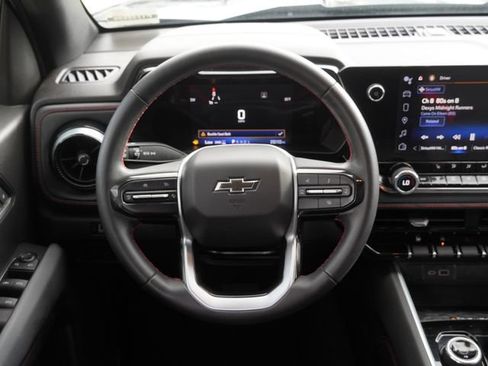 Used 2023 Chevrolet Colorado Z71 w/ Z71 Convenience Package 2 AWD/4WD image 16