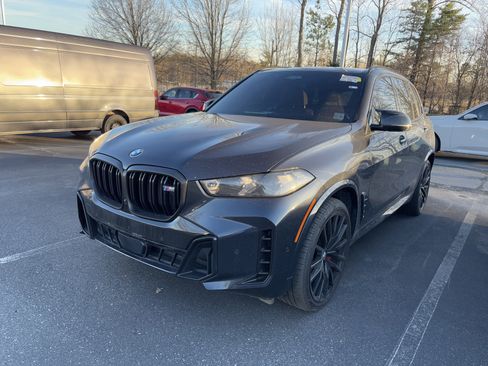 Used 2024 BMW X5 M60i image 13