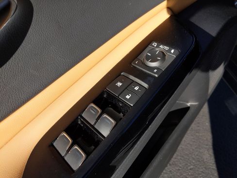 Used 2023 Lexus ES 350 w/ Premium Package image 15