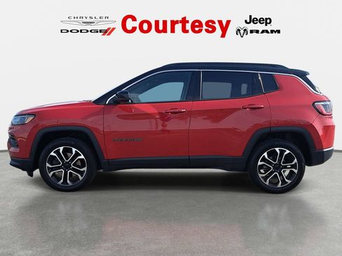 Certified 2024 Jeep Compass Limited AWD/4WD image 7