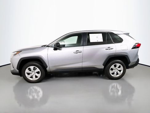 Used 2024 Toyota RAV4 LE image 9