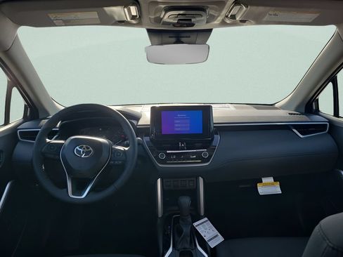 New 2025 Toyota Corolla Cross LE FWD image 10