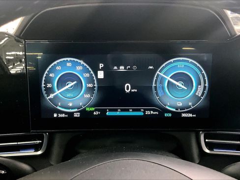 Used 2024 Hyundai Elantra Limited FWD image 26