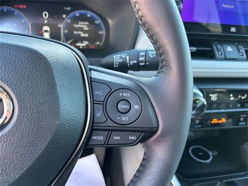 Used 2025 Toyota RAV4 Limited image 21