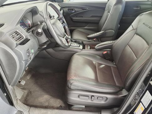 Used 2021 Honda Pilot Black Edition image 12
