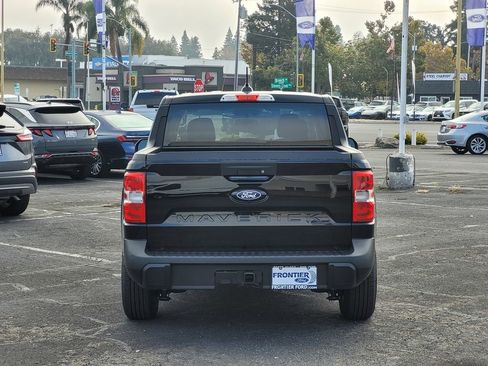 New 2025 Ford Maverick XLT image 30