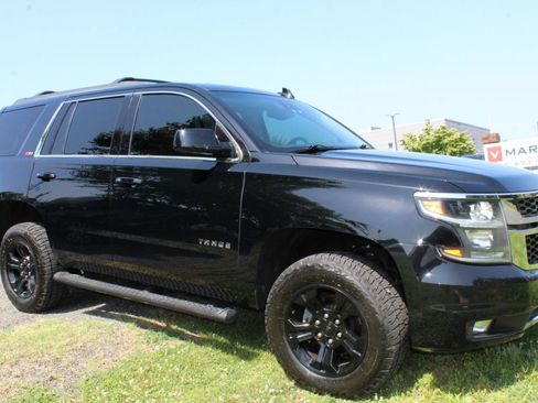 Used 2019 Chevrolet Tahoe LT w/ Luxury Package AWD/4WD image 8