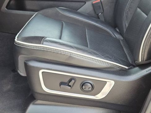 Used 2025 RAM 1500 Laramie AWD/4WD image 21