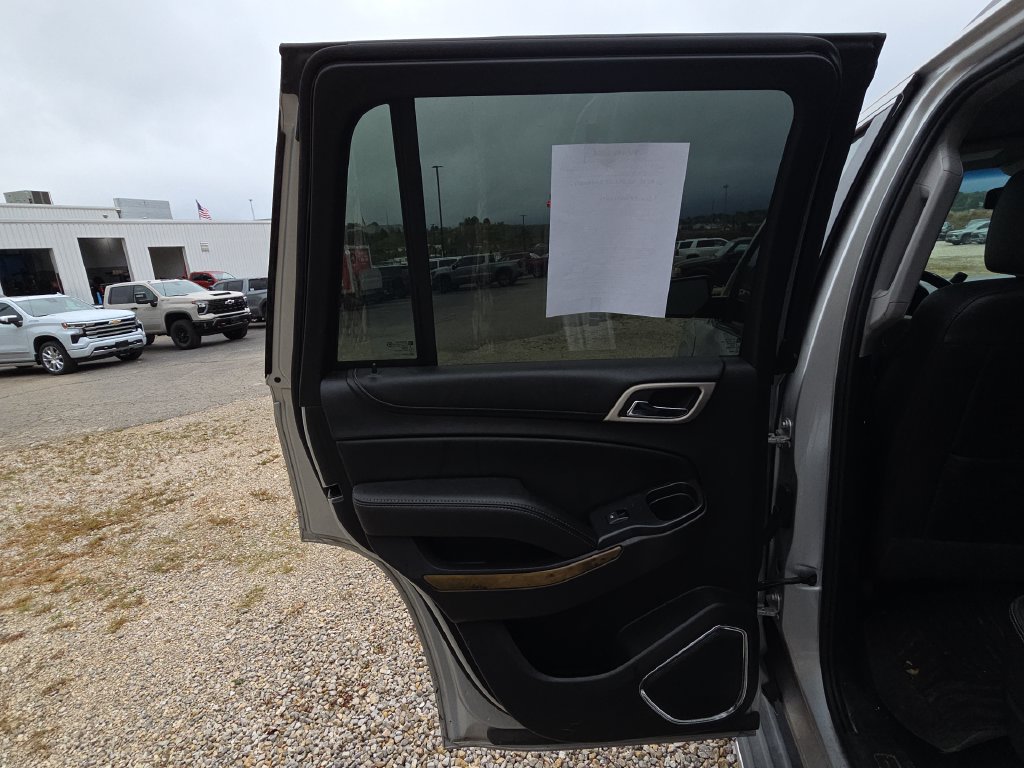 Used 2017 GMC Yukon Denali AWD/4WD image 12