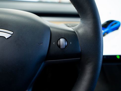 Used 2023 Tesla Model 3 Standard Range RWD image 33