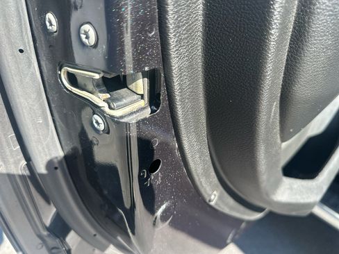 Used 2017 RAM 1500 Laramie w/ Convenience Group image 39