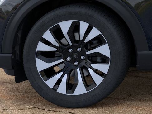 New 2026 Ford Explorer Platinum w/ LUX Leather Package image 19