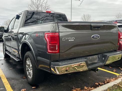 Used 2017 Ford F150 Lariat w/ Equipment Group 501A Mid image 3