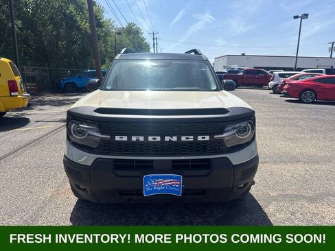 Used 2025 Ford Bronco Sport Outer Banks AWD/4WD image 7