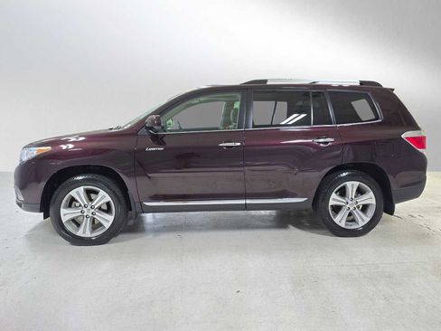 Used 2013 Toyota Highlander Limited AWD/4WD image 6