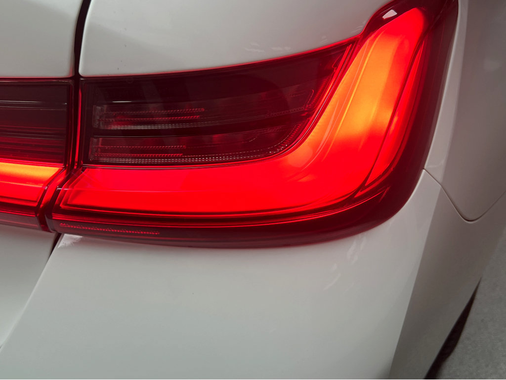 Used 2023 BMW 330i xDrive Sedan w/ Premium Package AWD/4WD image 29