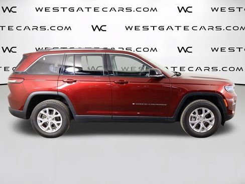 Used 2023 Jeep Grand Cherokee Limited AWD/4WD image 56