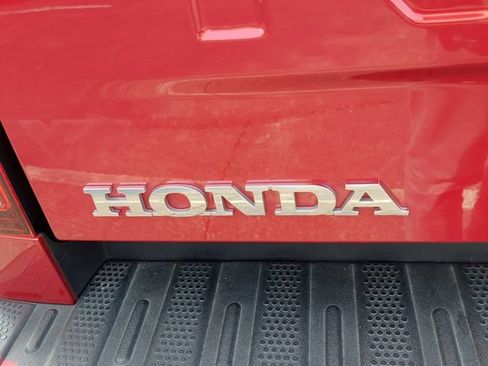 Used 2025 Honda Ridgeline Sport image 39