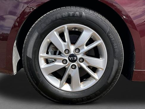 Used 2018 Kia Optima LX FWD image 7