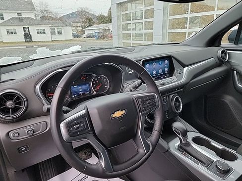 Used 2019 Chevrolet Blazer LT image 9